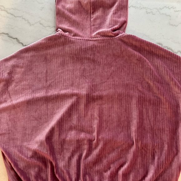 NWOT Chic Pink Velvet Hoodie - Picture 6 of 6